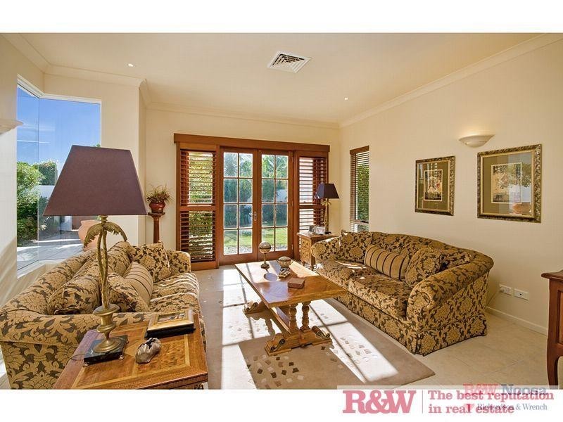 24 Shorehaven Drive, Noosa Waters QLD 4566