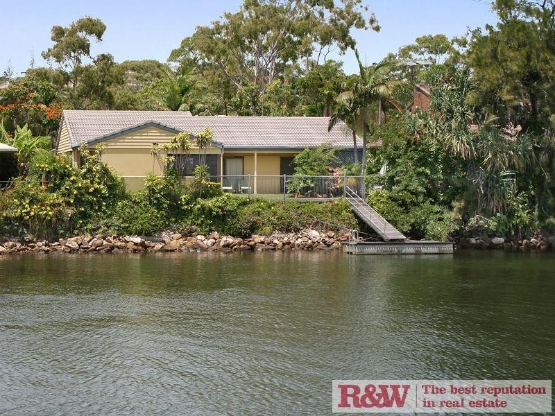 8 Noosa Parade, Noosa Heads QLD 4567
