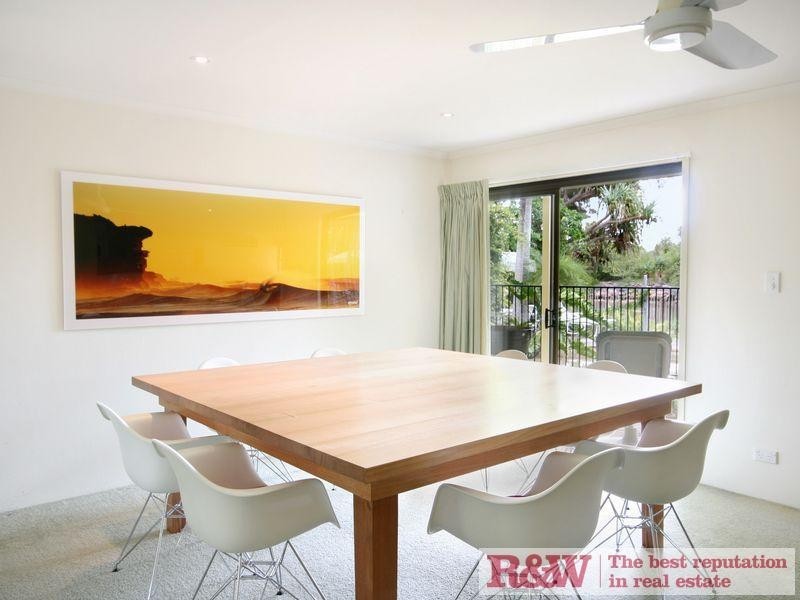 8 Noosa Parade, Noosa Heads QLD 4567