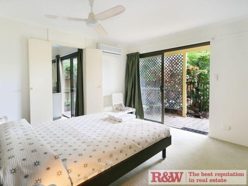 8 Noosa Parade, Noosa Heads QLD 4567