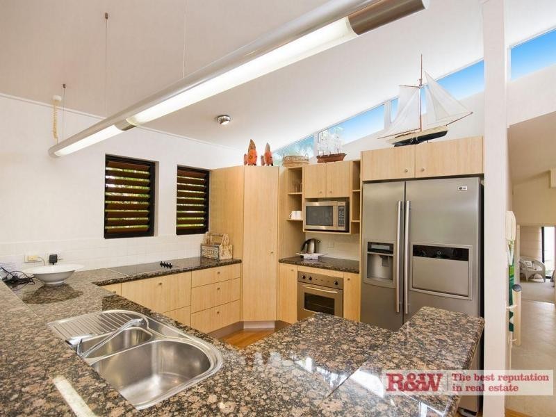 40 Cooran Court, Noosa Heads QLD 4567