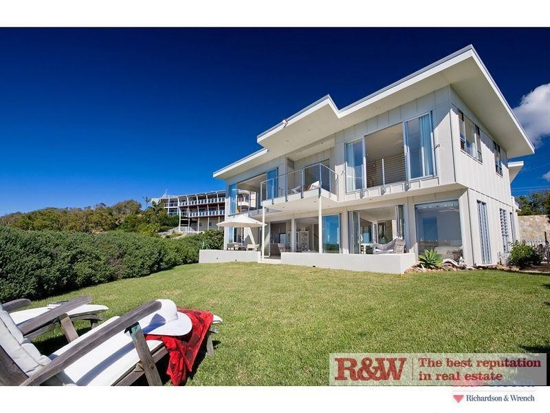 73 Cooloola Drive, Rainbow Beach QLD 4581