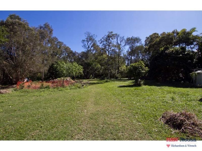 135 Lake Weyba Drive, Noosaville QLD 4566