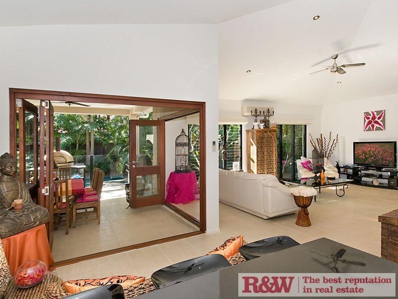35 Waterside Court, Noosa Waters QLD 4566