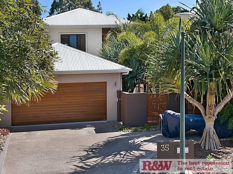 35 Waterside Court, Noosa Waters QLD 4566
