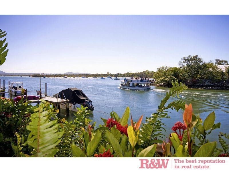 10 Noosa Parade, Noosa Heads QLD 4567