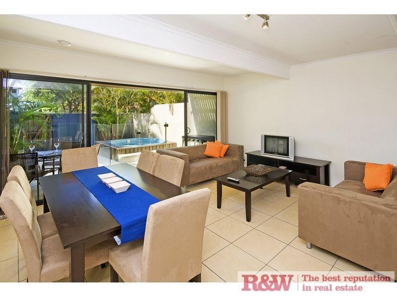 1/61 Noosa Parade, Noosa Heads QLD 4567