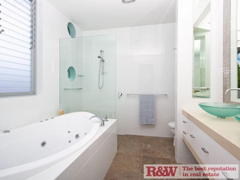 Apartment 4, Asoon Noosa , 20 James Street, Noosaville QLD 4566