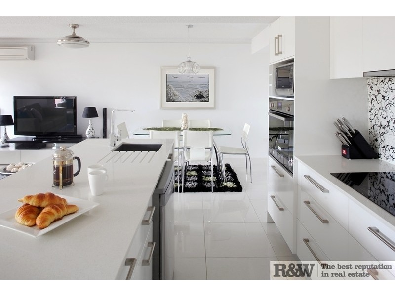 32/6 Hotel Laguna, Hastings Street, Noosa Heads QLD 4567