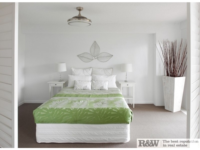 32/6 Hotel Laguna, Hastings Street, Noosa Heads QLD 4567