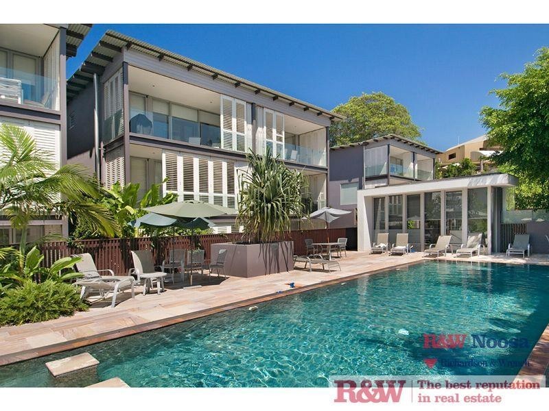 37 Noosa Drive, Noosa Heads QLD 4567