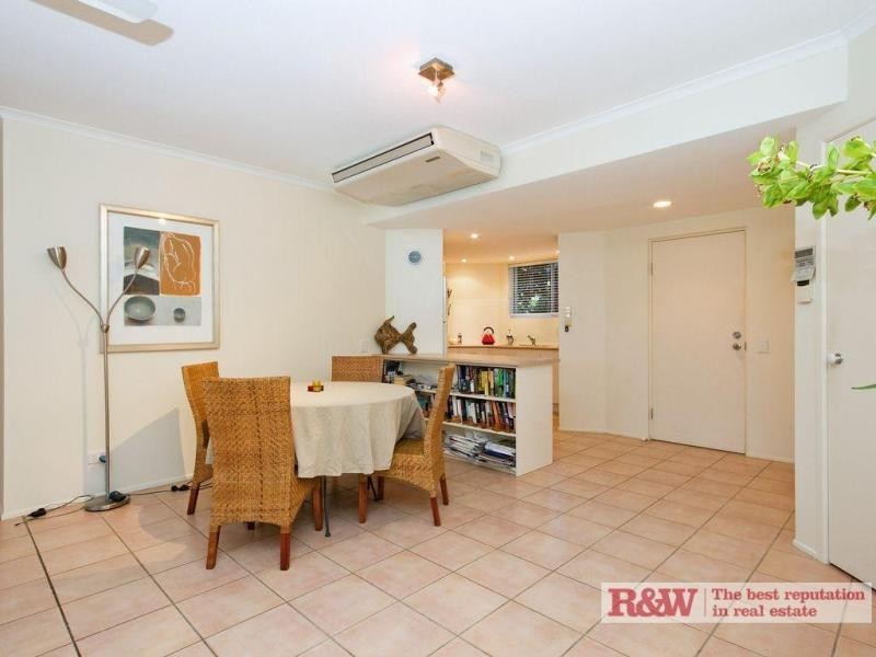 3/34 Mallawa , Edgar Bennett Avenue, Noosa Heads QLD 4567