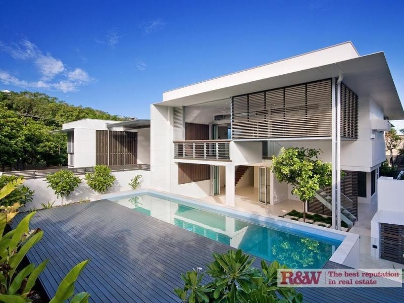 Apartment 2, 56 Ferguson Street, Sunshine Beach QLD 4567