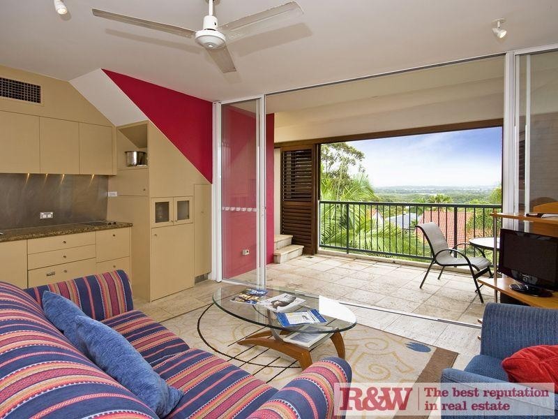 Apartment 306, Noosa Blue Resort , 16 Noosa Drive, Noosa Heads QLD 4567