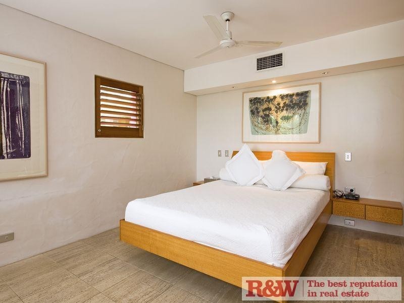 Apartment 306, Noosa Blue Resort , 16 Noosa Drive, Noosa Heads QLD 4567