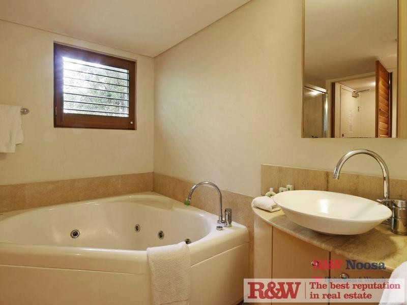 Apartment 119, Noosa Blue Resort, 16 Noosa Drive, Noosa Heads QLD 4567