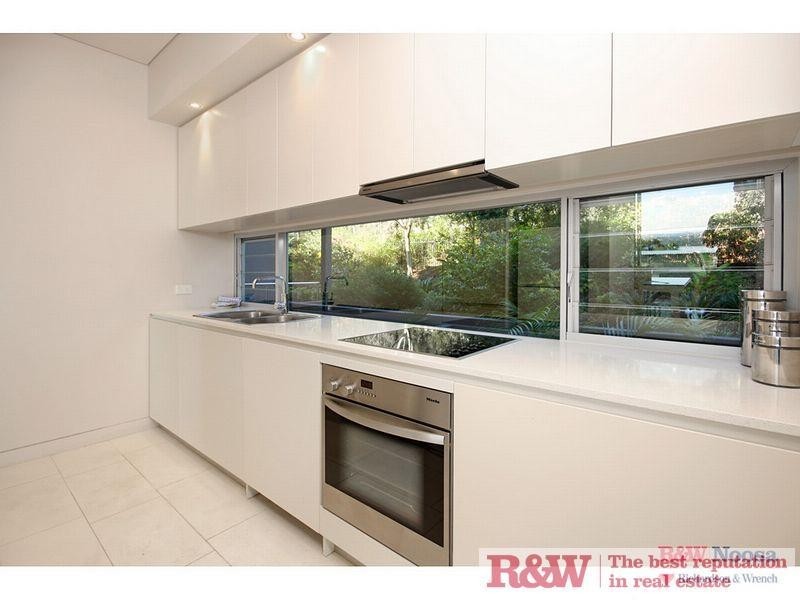 Apartment 12, The Rise, 37 Noosa Drive, Noosa Heads QLD 4567