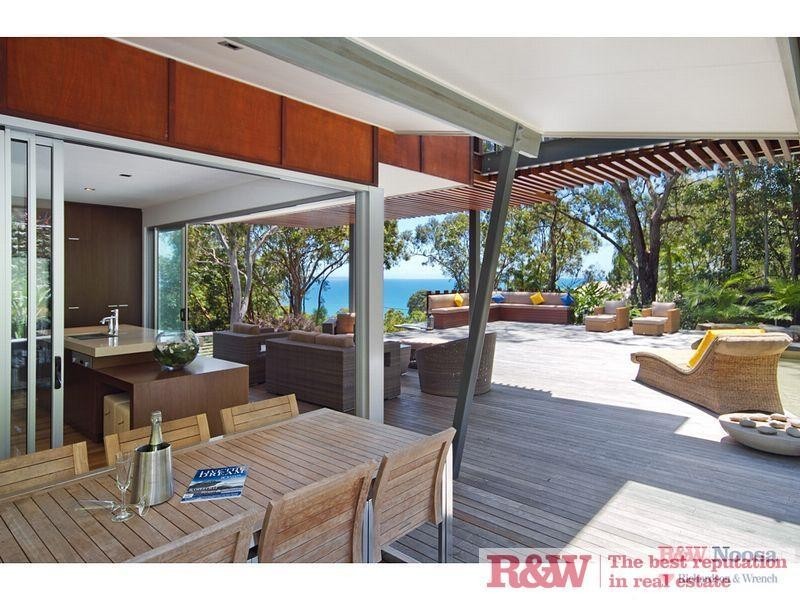 20 Bayview Road, Noosa Heads QLD 4567
