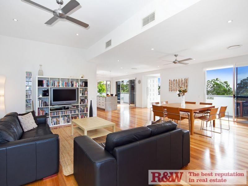 300 David Low Way, Peregian Beach QLD 4573