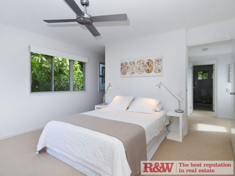 300 David Low Way, Peregian Beach QLD 4573