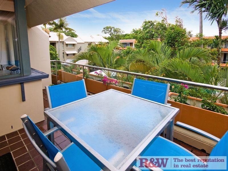 Apartment 304/305, Hotel Laguna, 6 Hastings Street, Noosa Heads QLD 4567