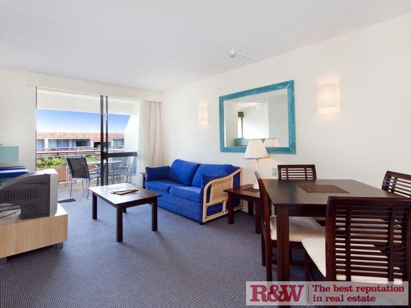 Apartment 304/305, Hotel Laguna, 6 Hastings Street, Noosa Heads QLD 4567