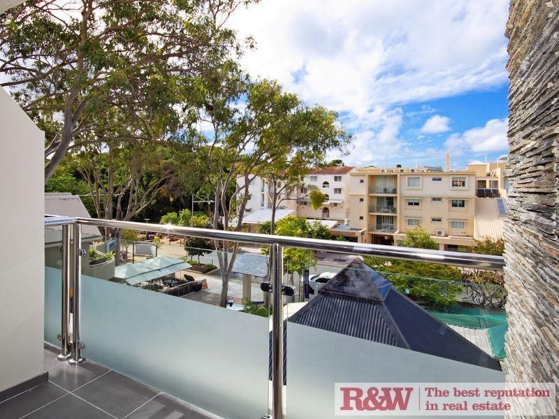 Apartment 304/305, Hotel Laguna, 6 Hastings Street, Noosa Heads QLD 4567