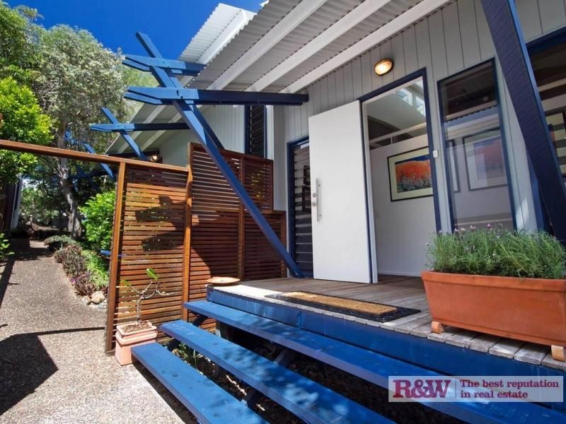 11 McAnally Drive, Sunshine Beach QLD 4567