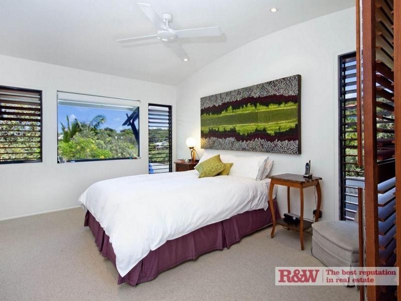 11 McAnally Drive, Sunshine Beach QLD 4567