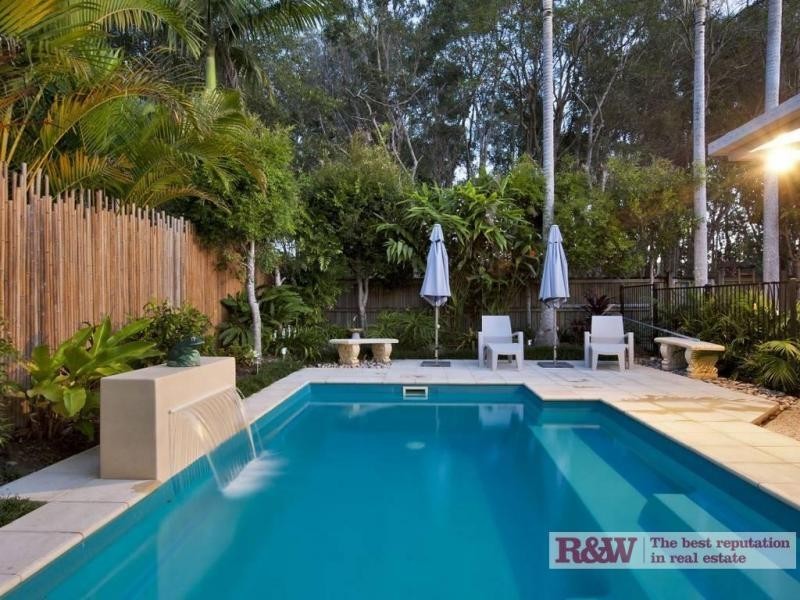 5 Helm Court, Noosa Waters QLD 4566
