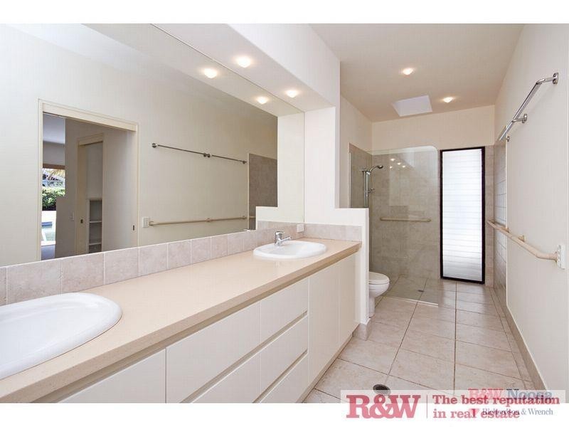 33 Cooran Court, Noosa Heads QLD 4567