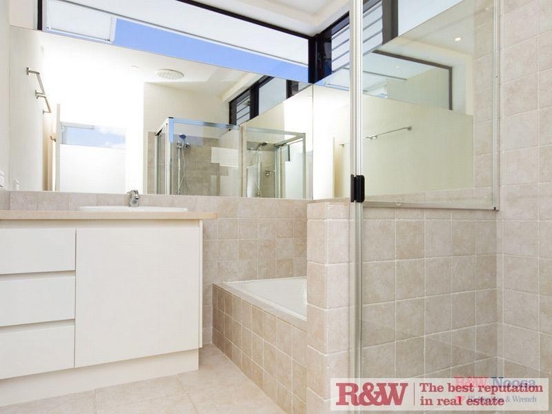 33 Cooran Court, Noosa Heads QLD 4567