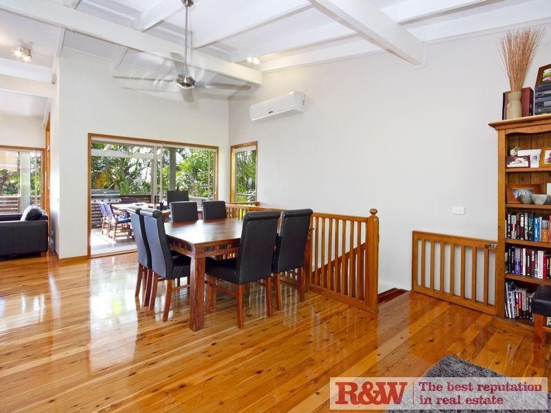 4 Southern Cross Parade, Sunrise Beach QLD 4567
