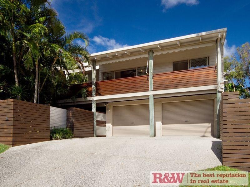 4 Southern Cross Parade, Sunrise Beach QLD 4567