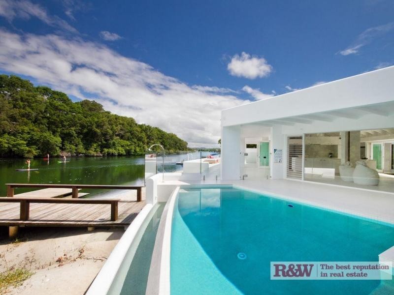 37 Mossman Court, Noosa Heads QLD 4567