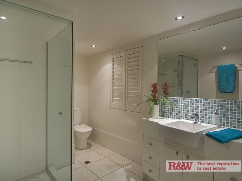 4/80 Commodore, Noosa Parade, Noosa Heads QLD 4567