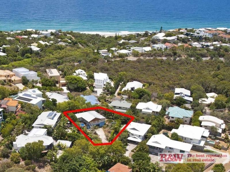 6 Bowsprit Place, Sunrise Beach QLD 4567
