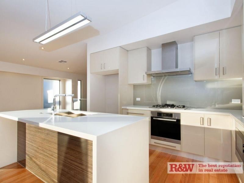 2/13 Grant Street, Noosa Heads QLD 4567