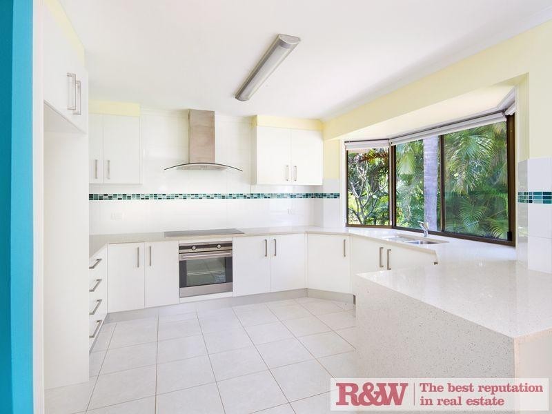 30 Sleepy Hollow Drive, Noosa Heads QLD 4567