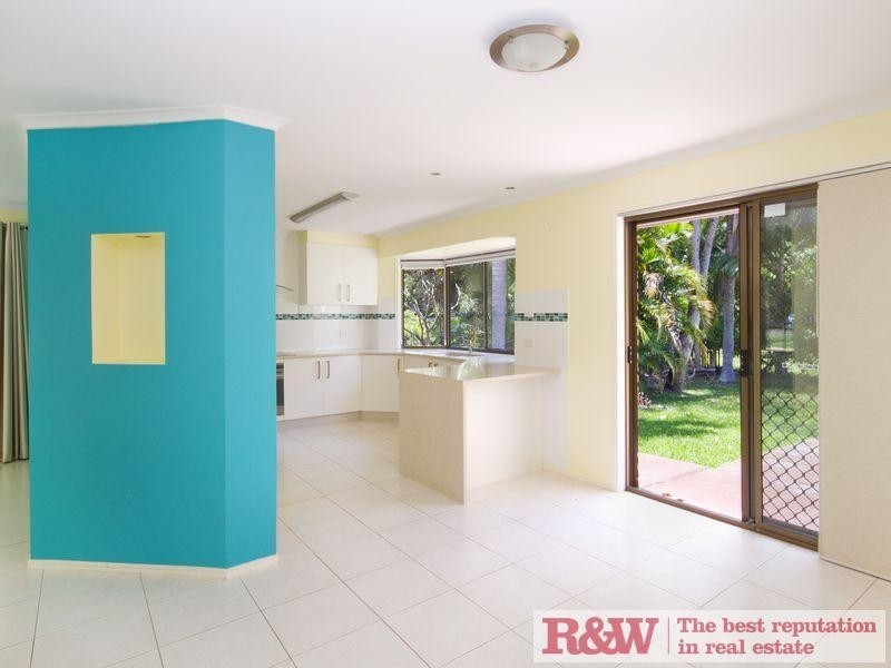 30 Sleepy Hollow Drive, Noosa Heads QLD 4567