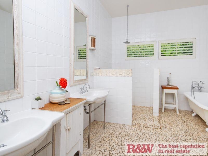 13 Habitat Place, Noosa Heads QLD 4567