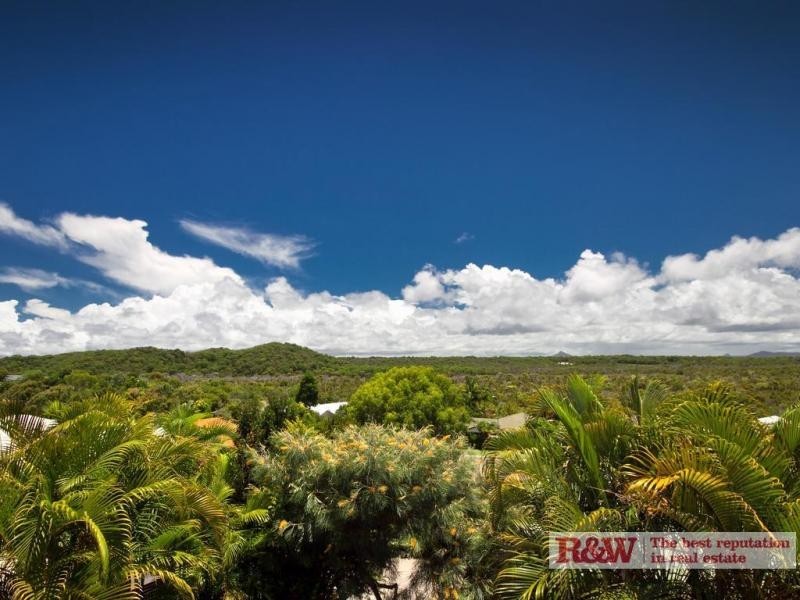 3 Werita Court, Sunrise Beach QLD 4567
