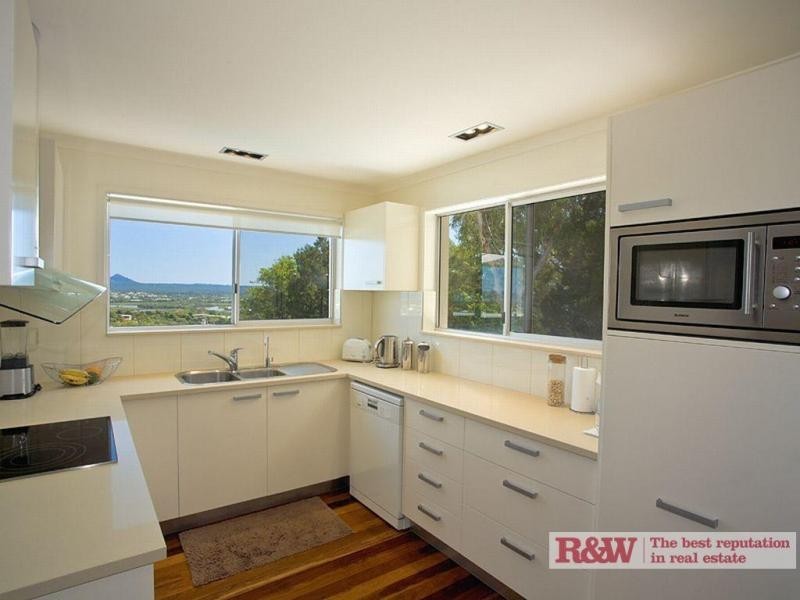 48 Nairana Rest, Noosa Heads QLD 4567