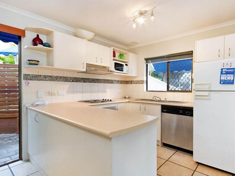 8/272 Noosa Place Resort, Weyba Road, Noosaville QLD 4566