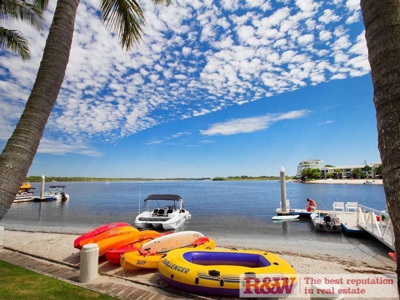 22/24 Noosa Pacific , Munna Crescent, Noosaville QLD 4566
