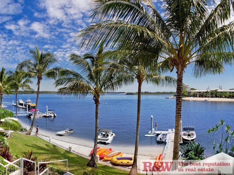 22/24 Noosa Pacific , Munna Crescent, Noosaville QLD 4566