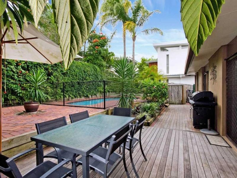 17 Nairana Rest, Noosa Heads QLD 4567