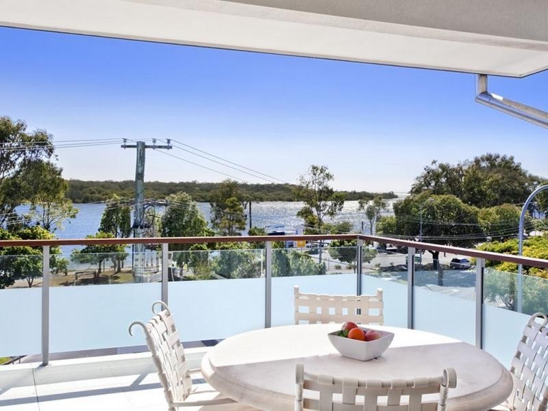 5/201 ‘Da’Vos Penthouse’, Gympie Terrace, Noosaville QLD 4566