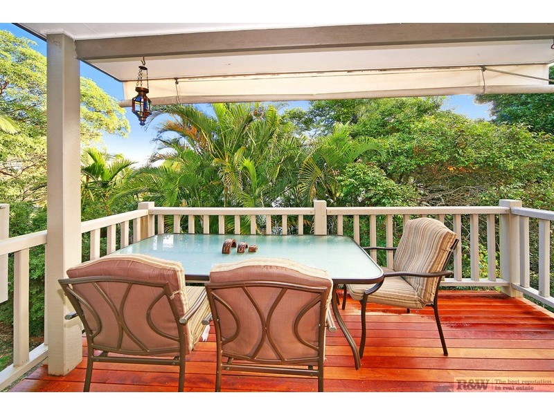 2/5 Katharina Street, Noosa Heads QLD 4567