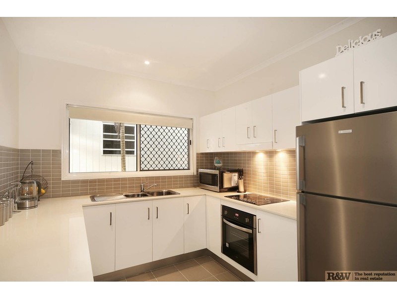 2/5 Katharina Street, Noosa Heads QLD 4567